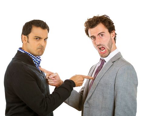 Prelaganje odgovornosti